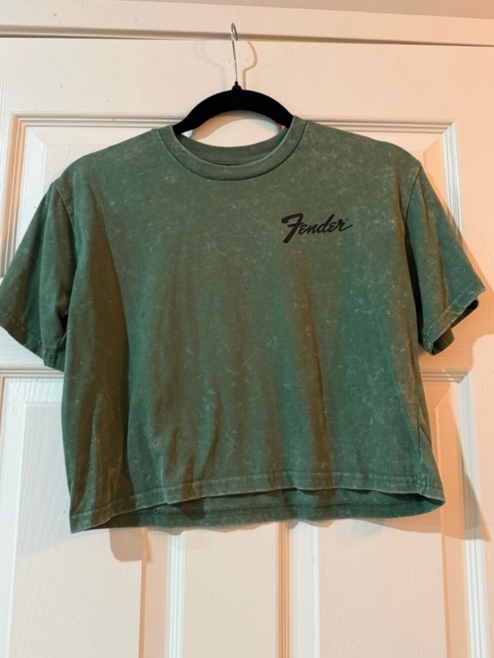 Fender Women's Cropped Tee in Vintage Green with Black Logo